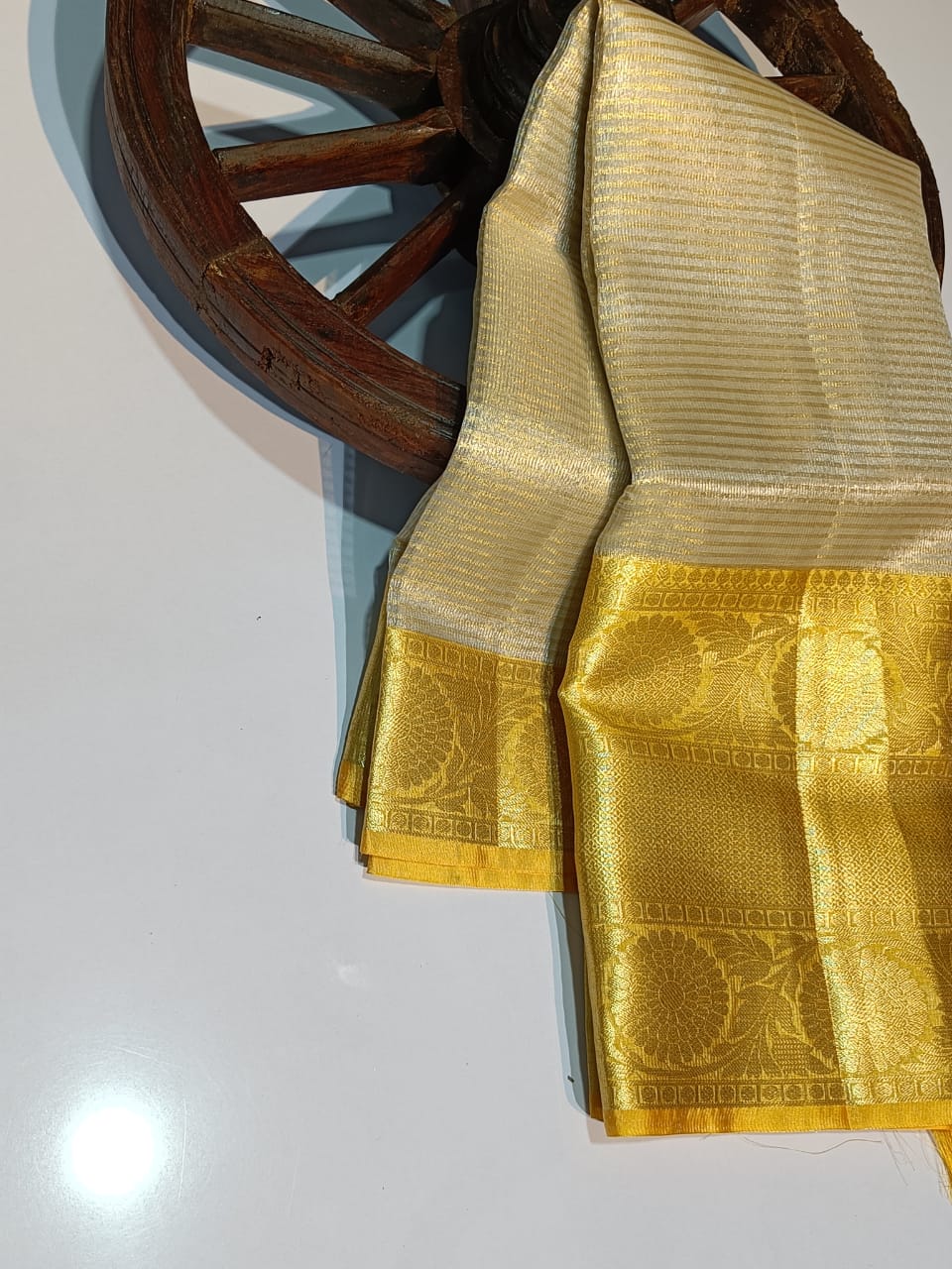 Kanchipuram Zari Tissue Vaskat Saree